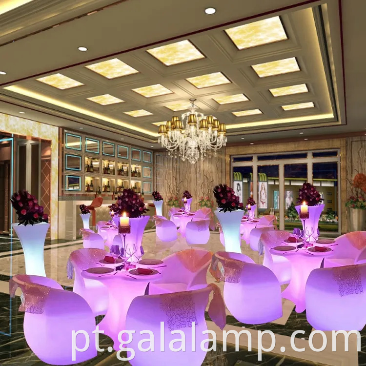 Contemporary LED Cube Seating para reuniões chiques ao ar livre